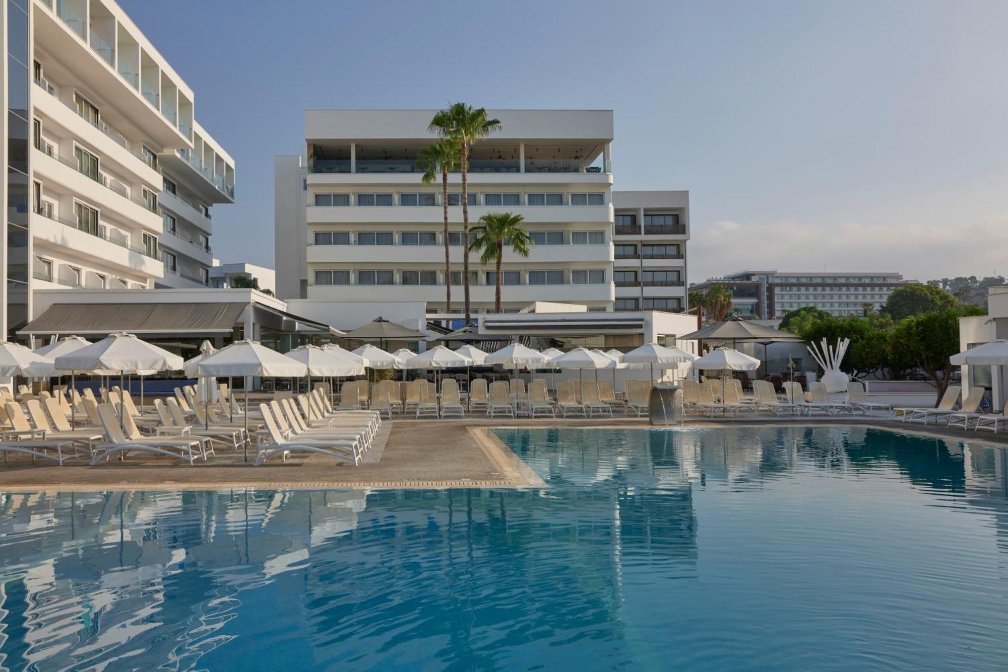 Atlantica Sancta Napa Hotel Agia Napa Exterior foto